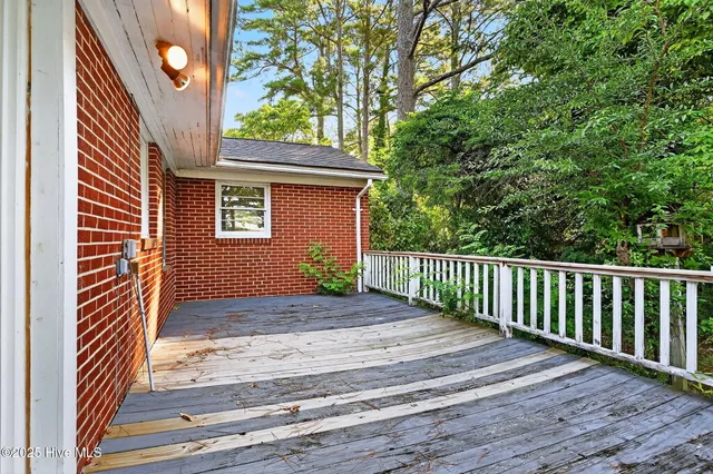 $289,900 | 911 South Crescent Drive, Smithfield, NC 27577