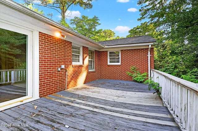 $289,900 | 911 South Crescent Drive, Smithfield, NC 27577