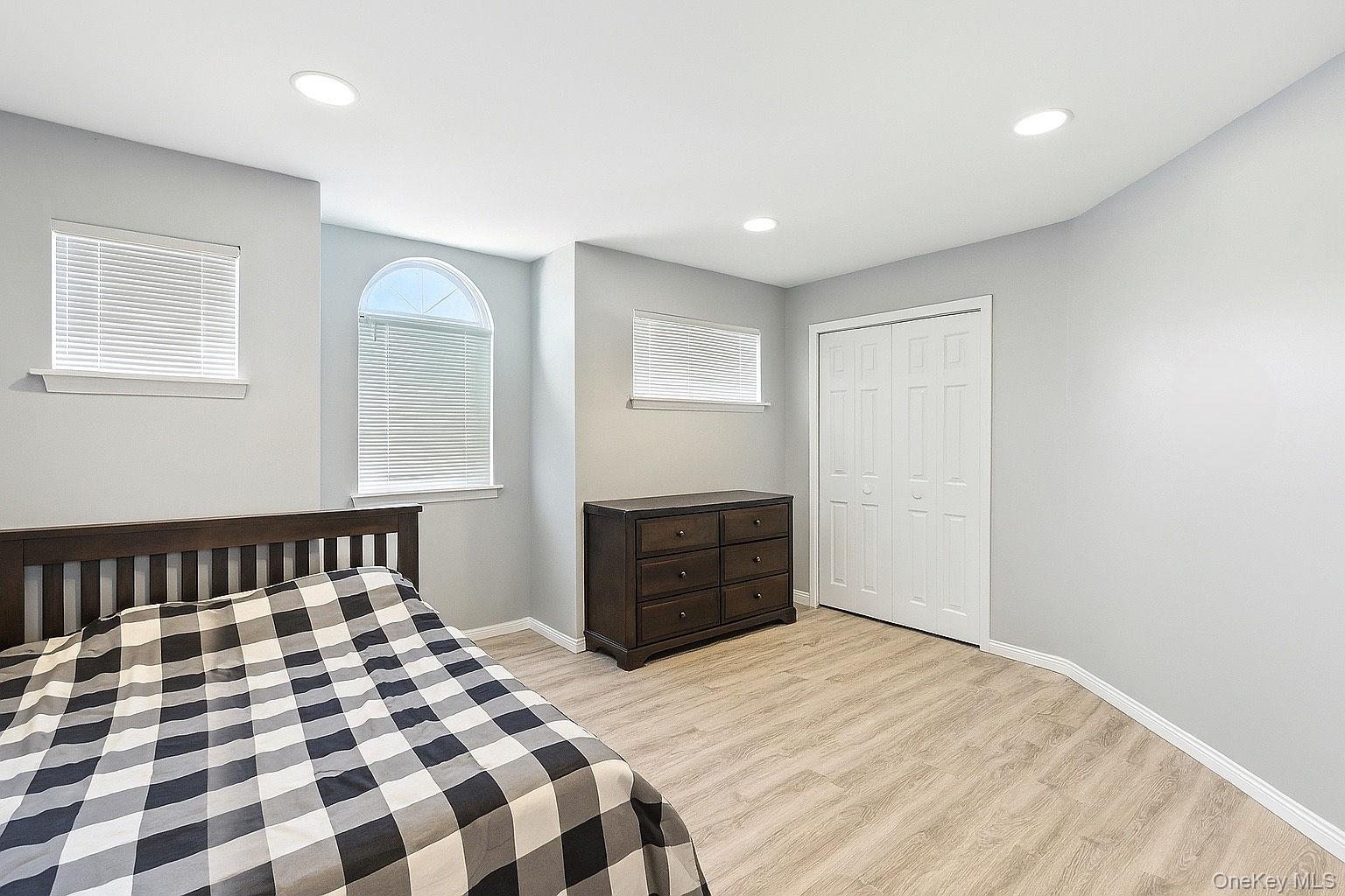 33 Sunflower Ridge Road Centereach, NY 11720 - Photo 14 of 20