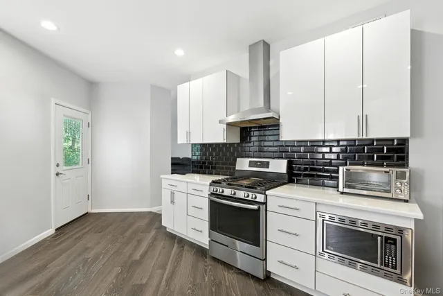 $769,999 | 33 Sunflower Ridge Road, Centereach, NY 11720