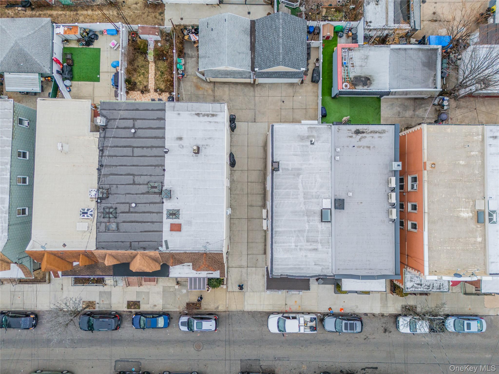 78-24 68th Road Queens, NY 11379 - Photo 31 of 33