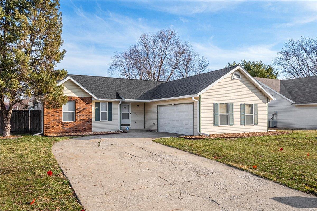 3285 Springbrook Drive Belleville, IL 62221 - Photo 4 of 23 Gallery Image 4