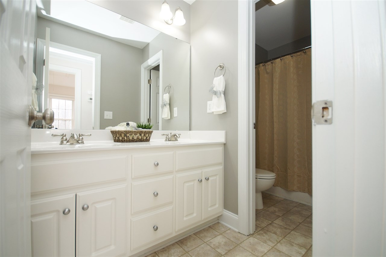 1013 Newburgh Circle Raleigh, NC 27603 - Photo 18 of 25 Photo 18