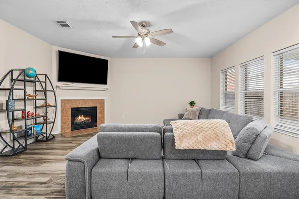 $275,000 | 4927 Forest Hurst Drive, Spring, TX 77373