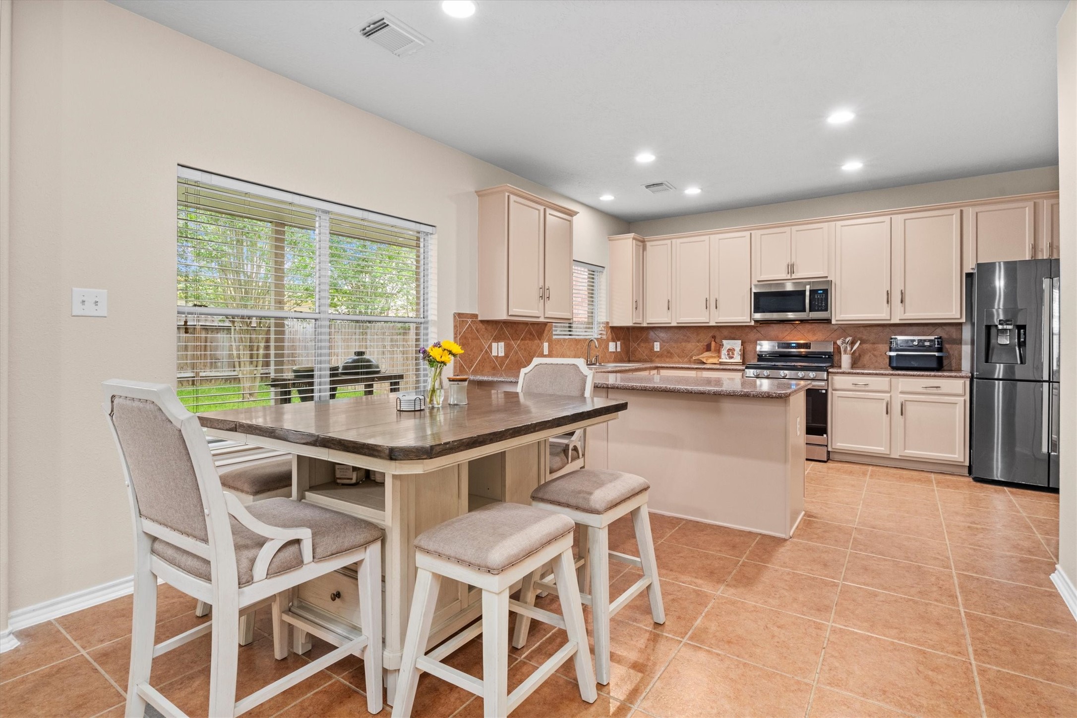 4927 Forest Hurst Drive Spring, TX 77373 - Photo 5 of 27