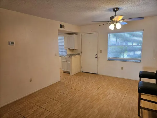 a view of empty room with window