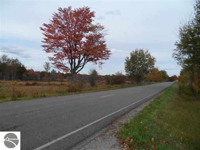 1522 County Line Road East Kingsley, MI 49649 - Photo 18 of 19 1740144-17.JPG