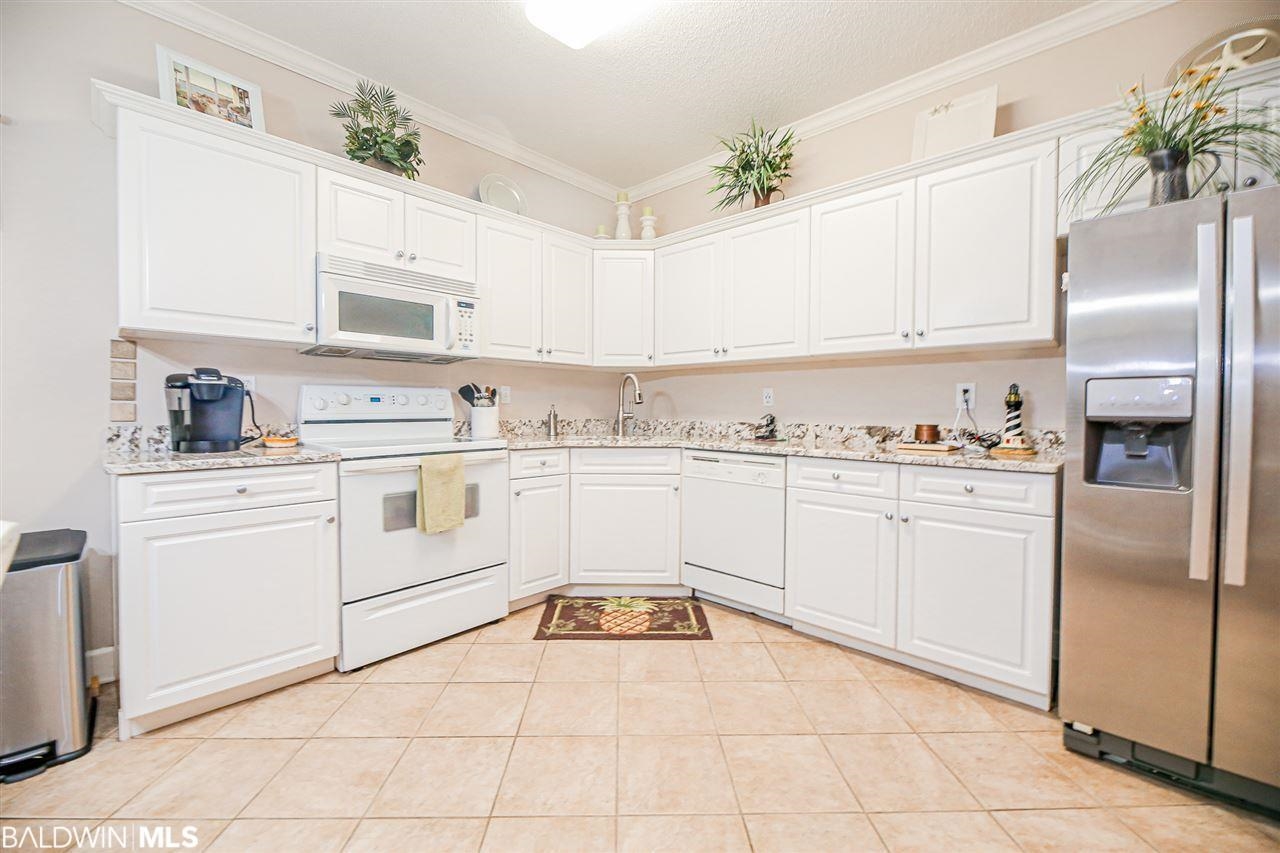 430 West Fort Morgan Road, Unit 1101 Gulf Shores, AL 36542 - Photo 4 of 16 Kitchen