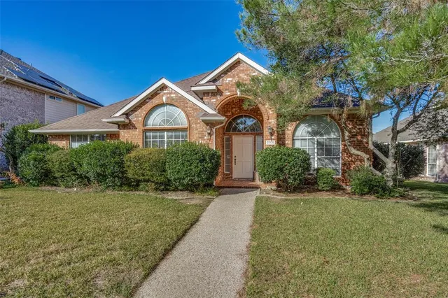 $2,595 | 2305 Pittner Lane, Plano, TX 75025