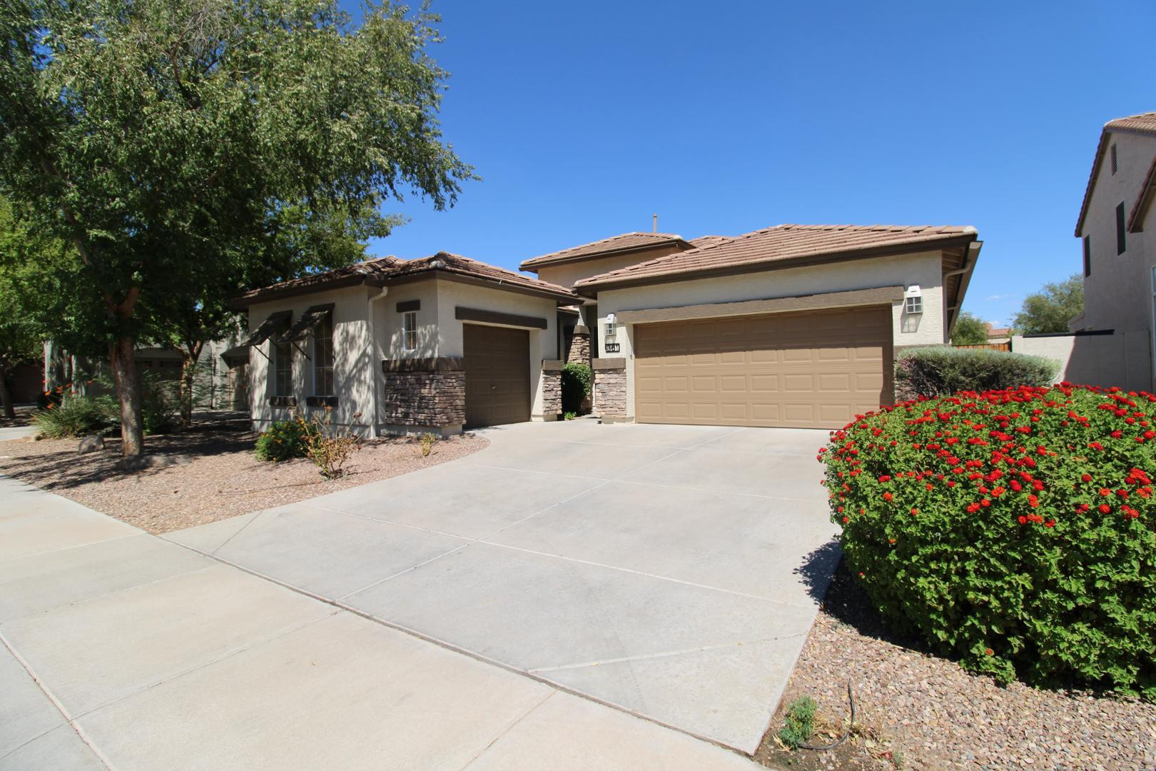 361 South Melba Street Gilbert, AZ 85233 - Photo 2 of 27 Photo #2
