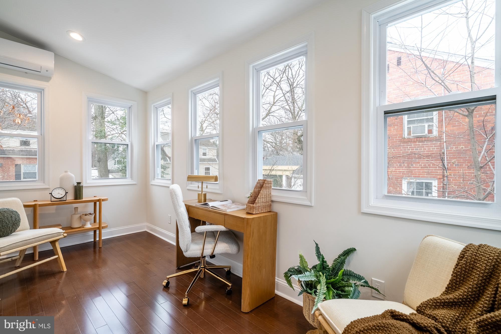 8705 Bradford Road Silver Spring, MD 20901 - Photo 10 of 35 1st Floor - Additional space off of living room