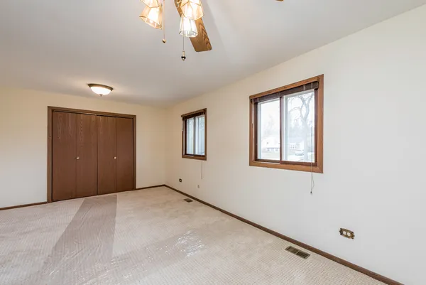 $419,900 | 9743 West 16th Street, Zion, IL 60099