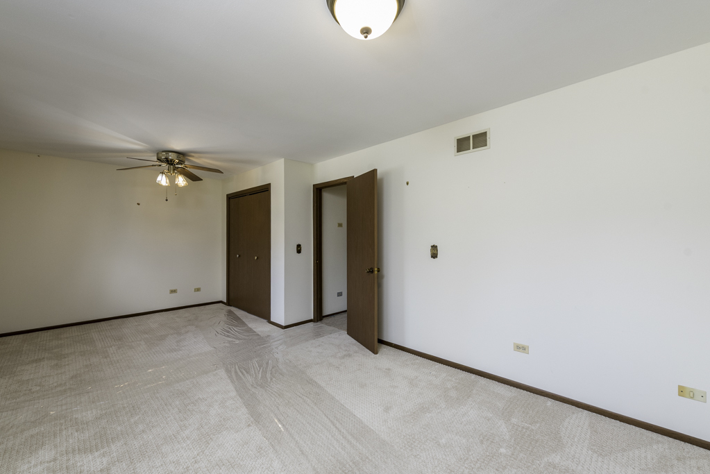 9743 West 16th Street Zion, IL 60099 - Photo 13 of 42