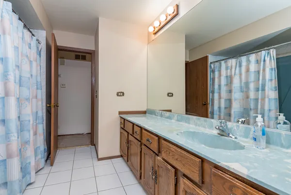 $419,900 | 9743 West 16th Street, Zion, IL 60099