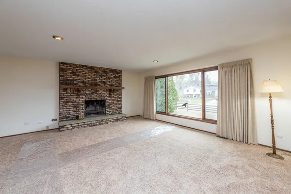 $419,900 | 9743 West 16th Street, Zion, IL 60099
