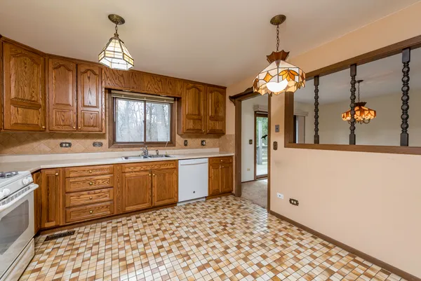 $419,900 | 9743 West 16th Street, Zion, IL 60099