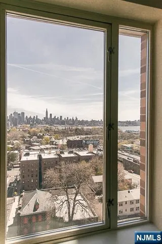 $3,500 | 3312 Hudson Avenue, Unit 10J, Union City, NJ 07087