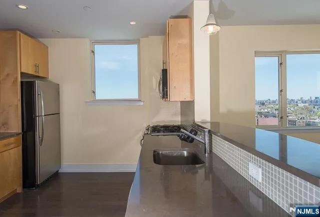 $3,500 | 3312 Hudson Avenue, Unit 10J, Union City, NJ 07087