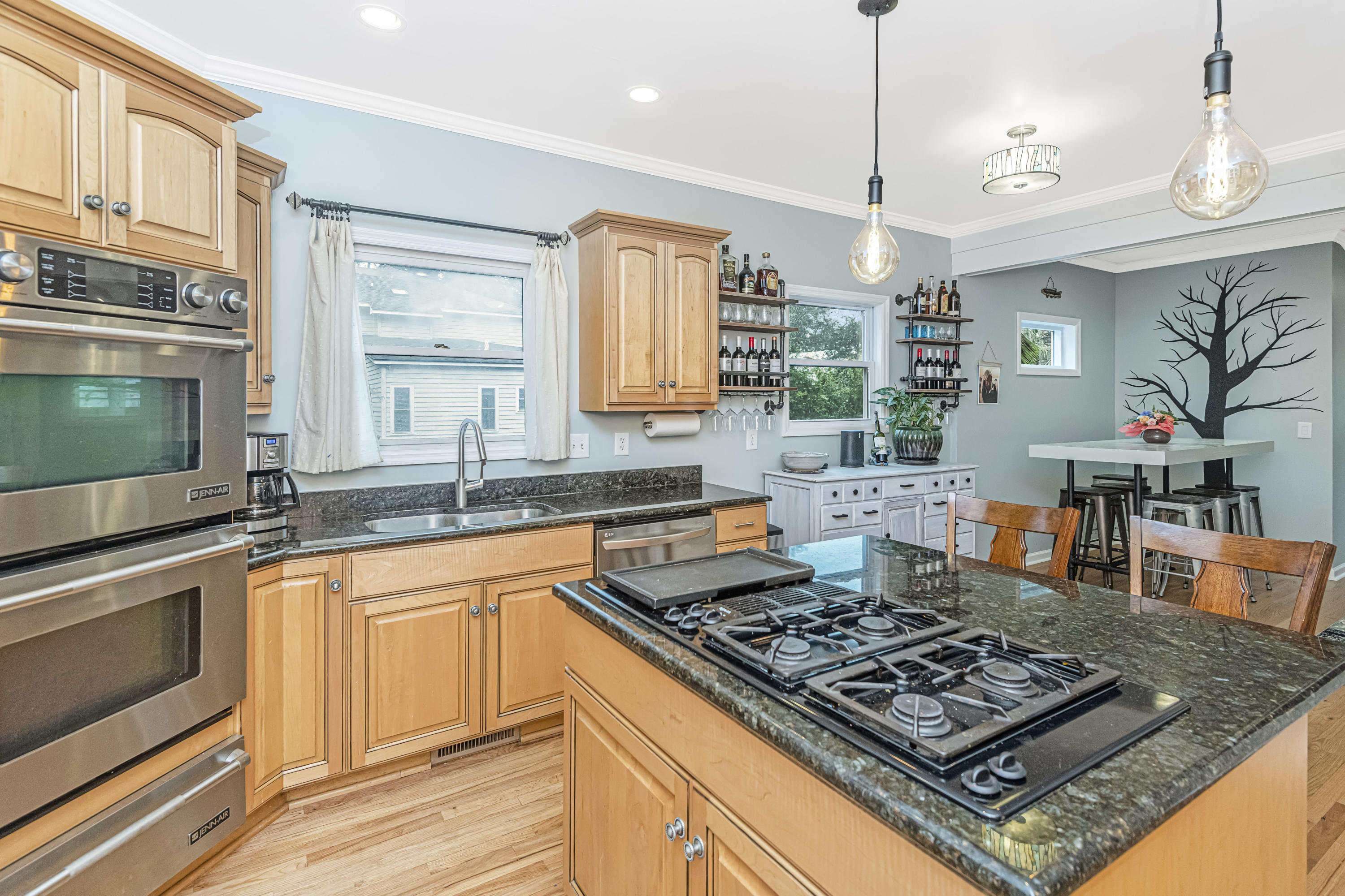 872 Joe Rivers Road Charleston, SC 29412 - Photo 2 of 38 872JoeRiversRd22