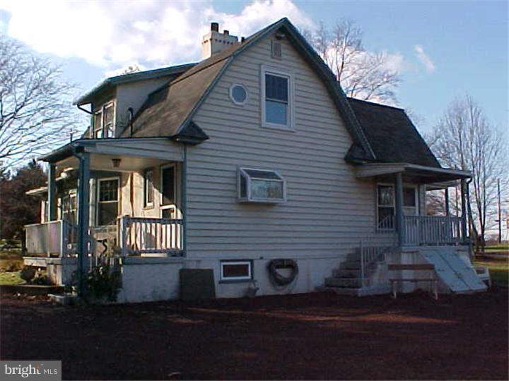 29 Middletown Road Media, PA 19063 - Photo 2 of 23 Gallery Image 2