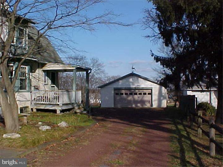 29 Middletown Road Media, PA 19063 - Photo 5 of 23 Gallery Image 5