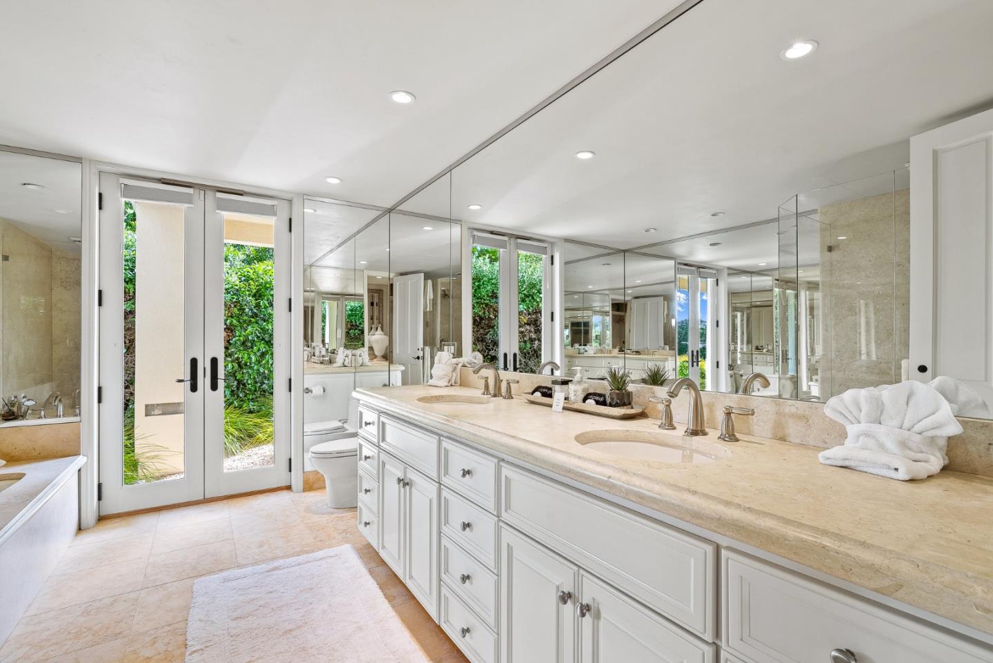 4038 Sunridge Road Pebble Beach, CA 93953 - Photo 30 of 48 a room with sink and large window