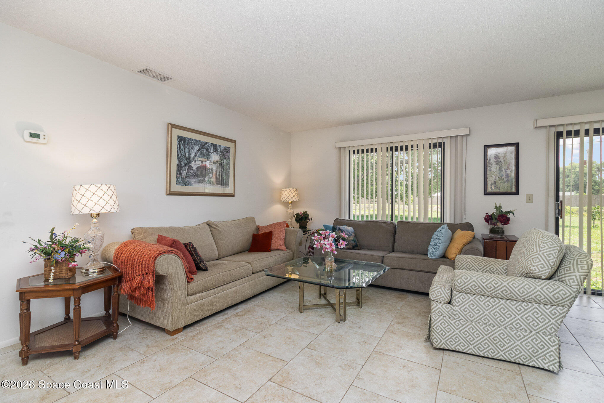 800 Starland Street Southeast Palm Bay, FL 32909 - Photo 3 of 9 living room