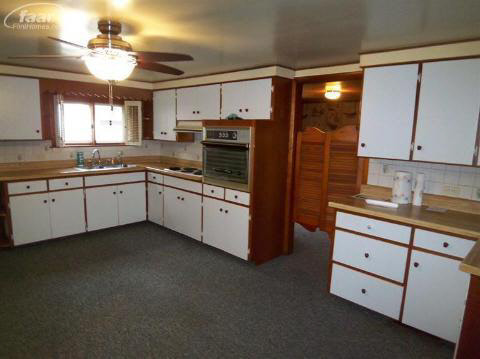 18938 Sharon Road Oakley, MI 48649 - Photo 8 of 13 20174367-7.JPG