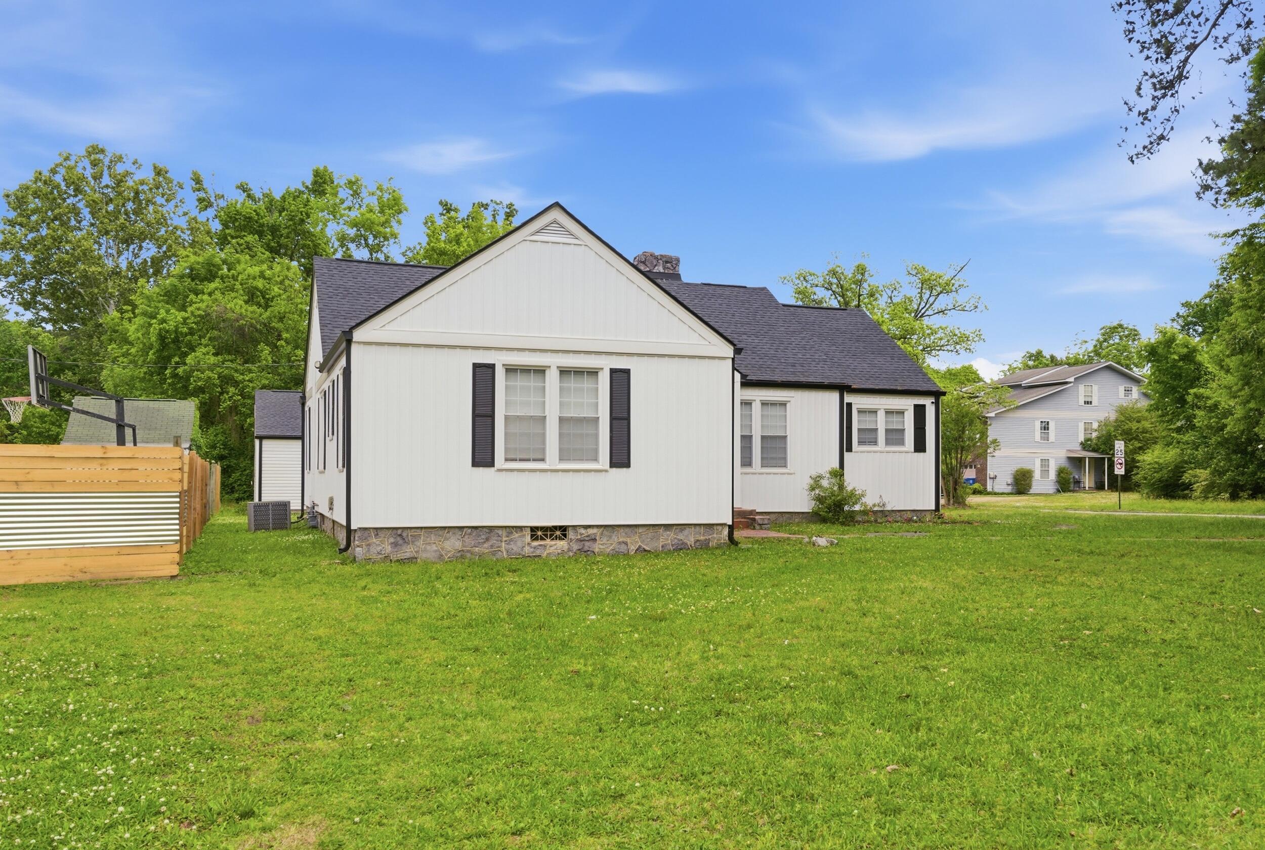 6133 East Brainerd Road Chattanooga, TN 37421 - Photo 2 of 33 dsc00009