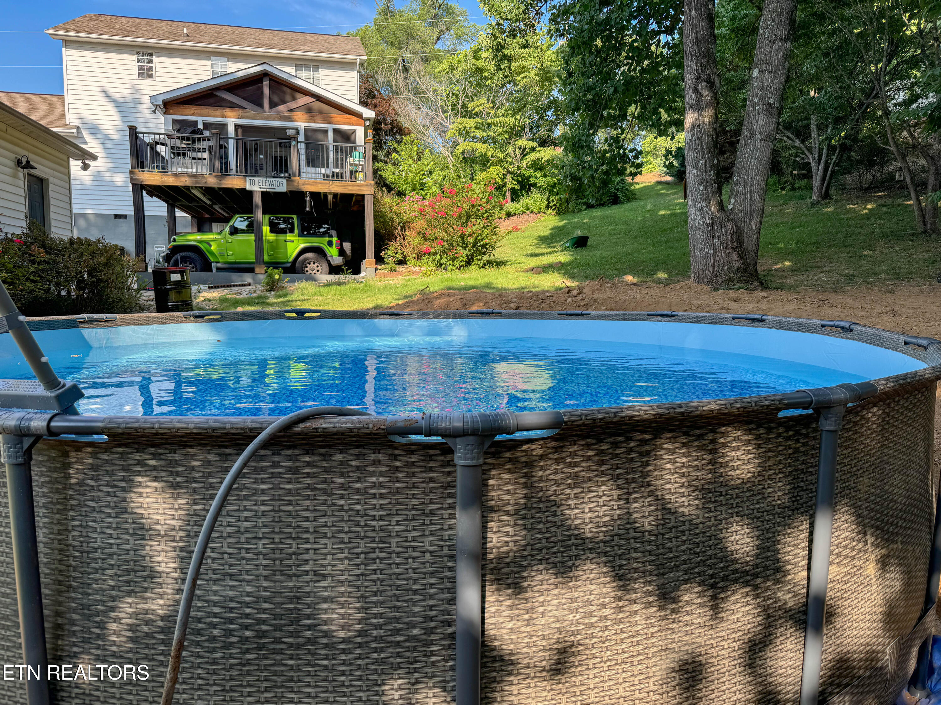 408 East Mountain View Road Corryton, TN 37721 - Photo 41 of 57 mtn view pool2