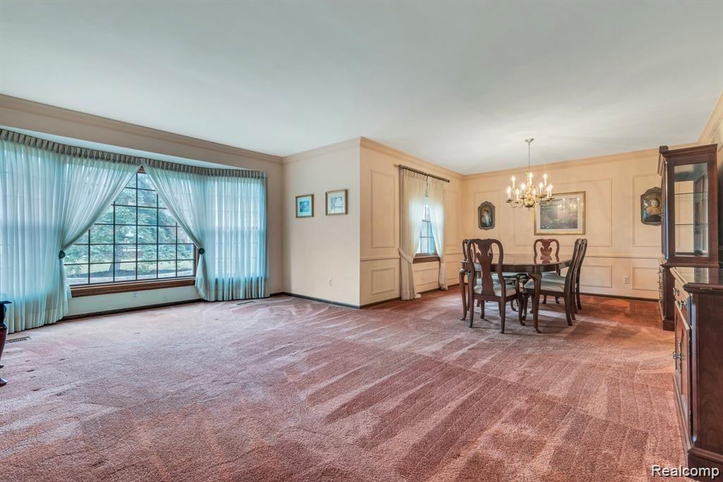 35528 Banbury Road Livonia, MI 48152 - Photo 9 of 35 DSC_0241.jpg