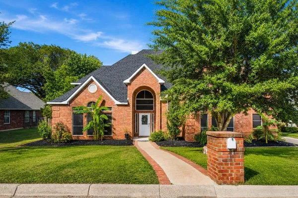 $590,000 | 4407 Murwick Drive, Arlington, TX 76016