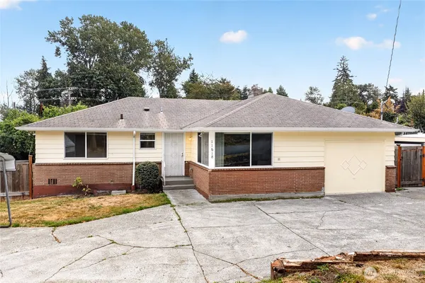 $524,950 | 11618 Roseberg Avenue South, Seattle, WA 98168