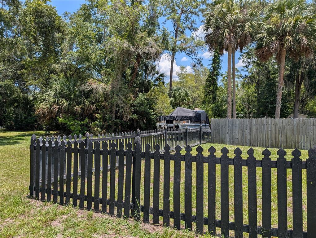 55914 Bay Road Astor, FL 32102 - Photo 7 of 23