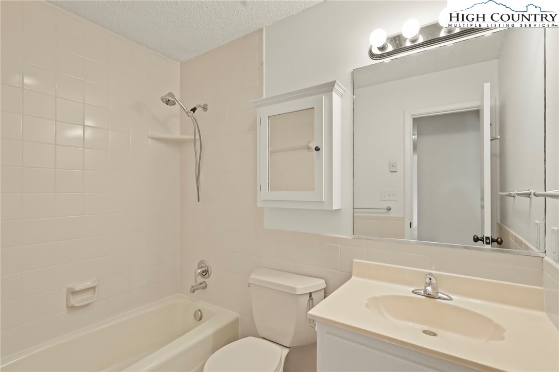 260 Laurel Gap Ridge Boone, NC 28607 - Photo 29 of 36