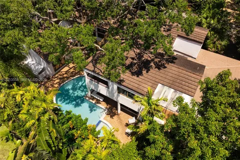 $4,295,000 | 142 Sans Souci Drive, Coral Gables, FL 33133