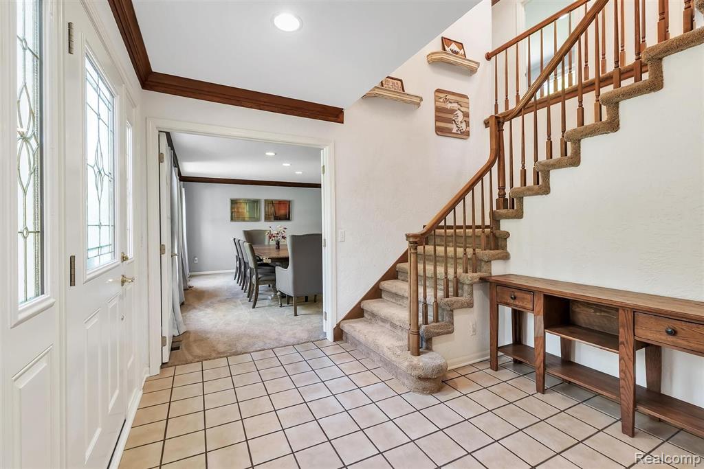 25735 Rutledge Crossing Farmington Hills, MI 48335 - Photo 5 of 53