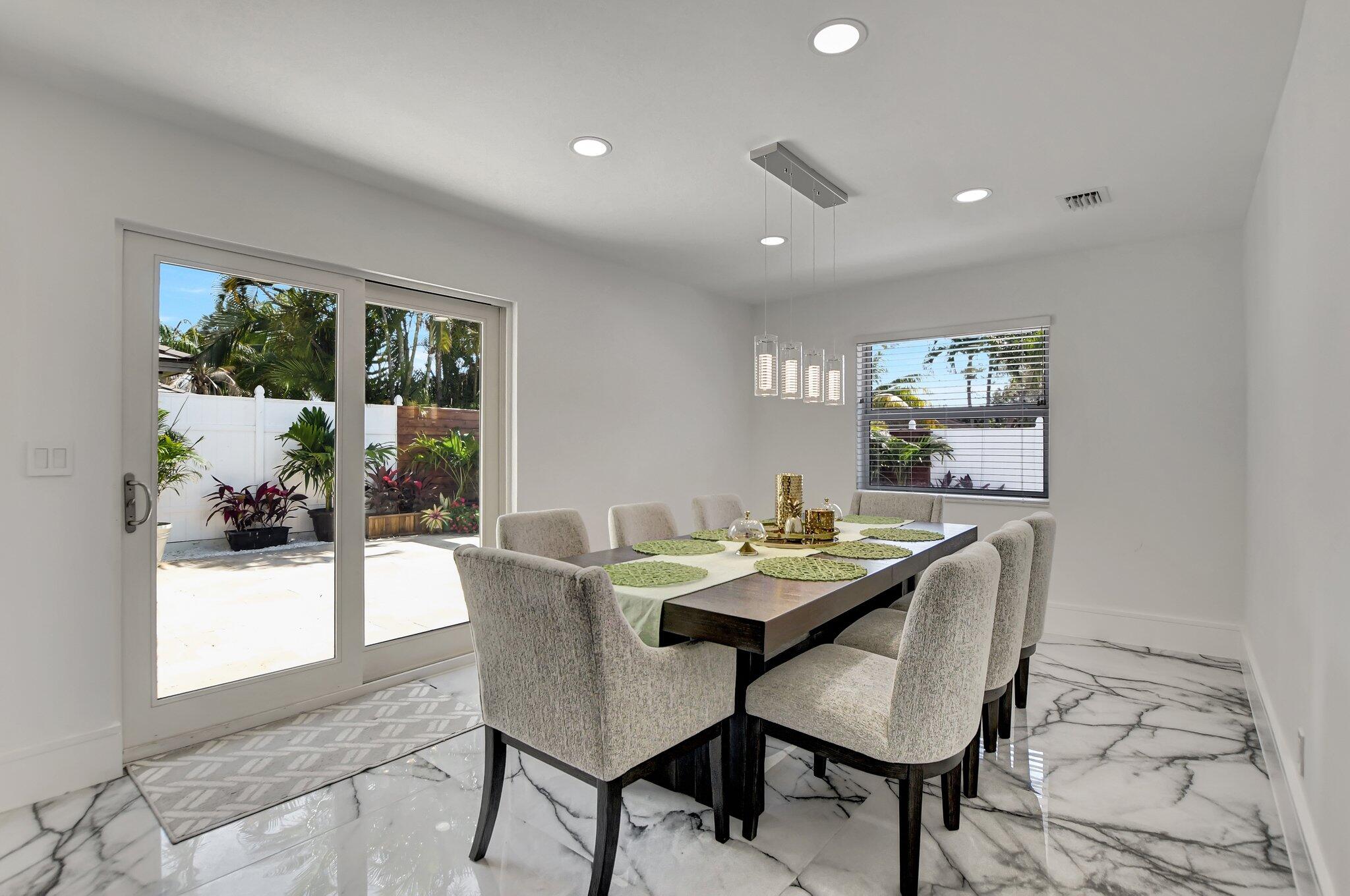 1001 West Palmetto Park Road Boca Raton, FL 33486 - Photo 10 of 48 Light n Bright Dining Room