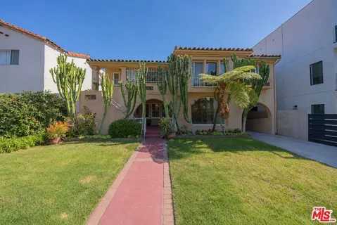 $6,400 | 8230 Blackburn Avenue, Unit 1, Los Angeles, CA 90048