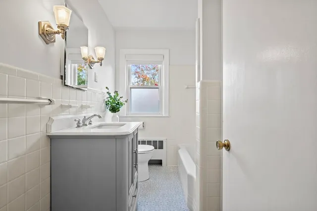 $1,295,000 | 48 Concord Avenue, Belmont, MA 02478