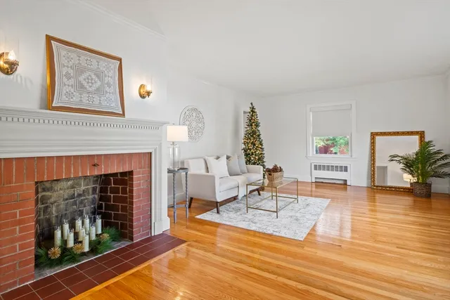 $1,295,000 | 48 Concord Avenue, Belmont, MA 02478