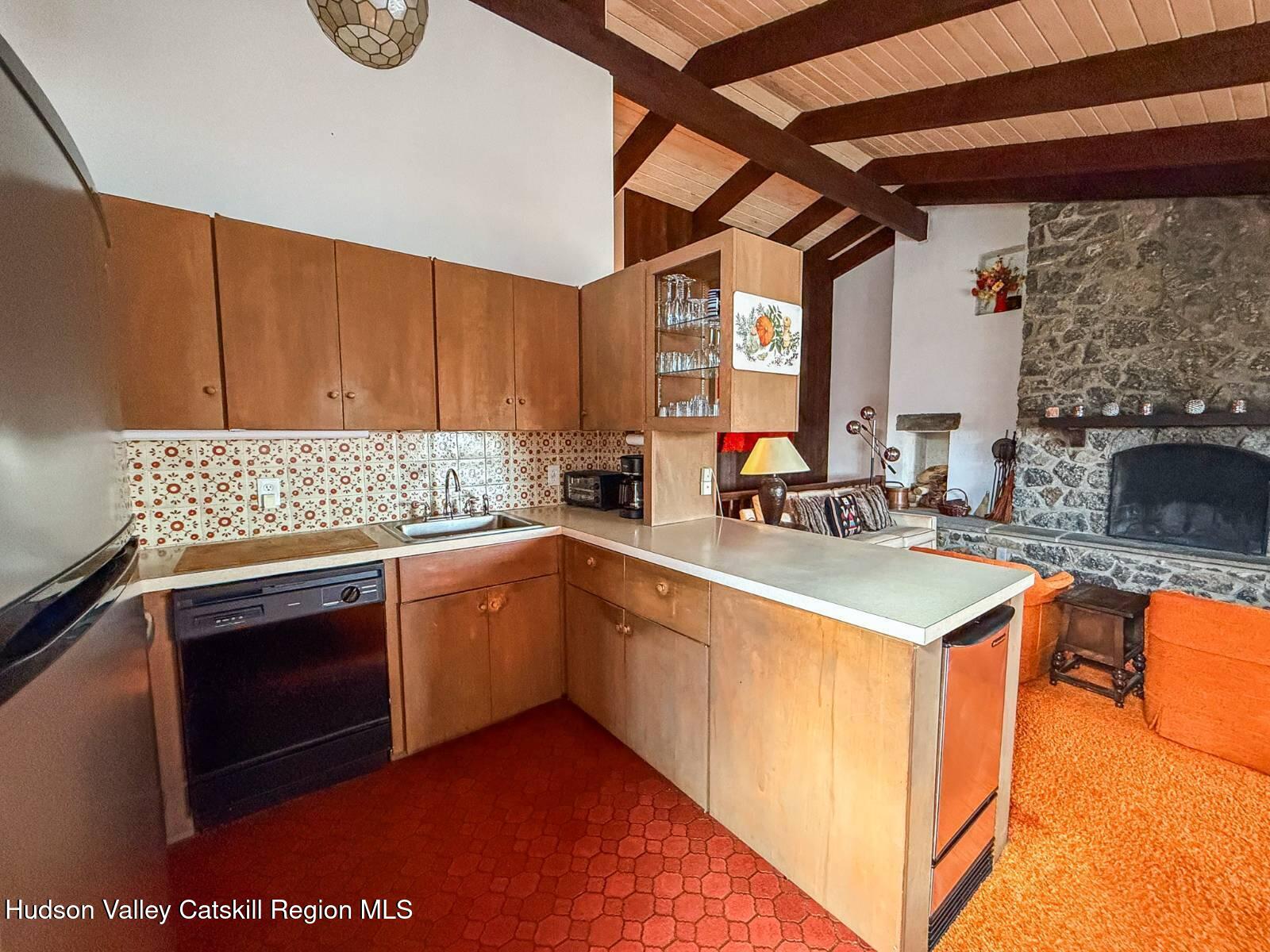 97 Clarence D Lane Road, Unit D Windham, NY 12496 - Photo 6 of 35 11692442-FSzSbZY9QVJgqj76