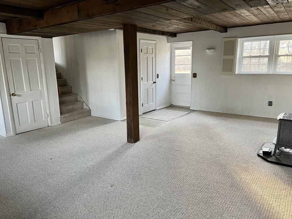 43 Fairview Street Holliston, MA 01746 - Photo 15 of 27