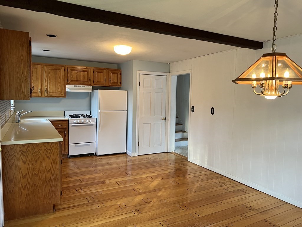 43 Fairview Street Holliston, MA 01746 - Photo 5 of 27