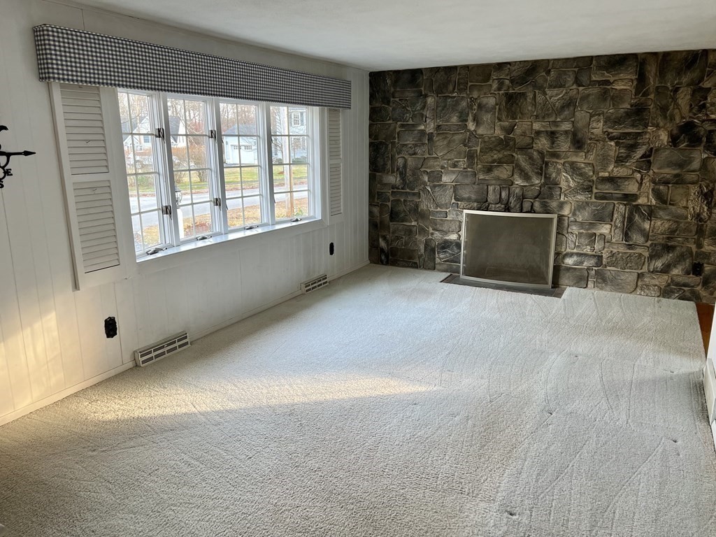 43 Fairview Street Holliston, MA 01746 - Photo 7 of 27