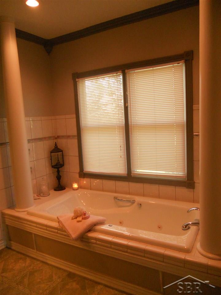 5288 Farrand Road Clio, MI 48420 - Photo 18 of 29 31258051-17.JPG