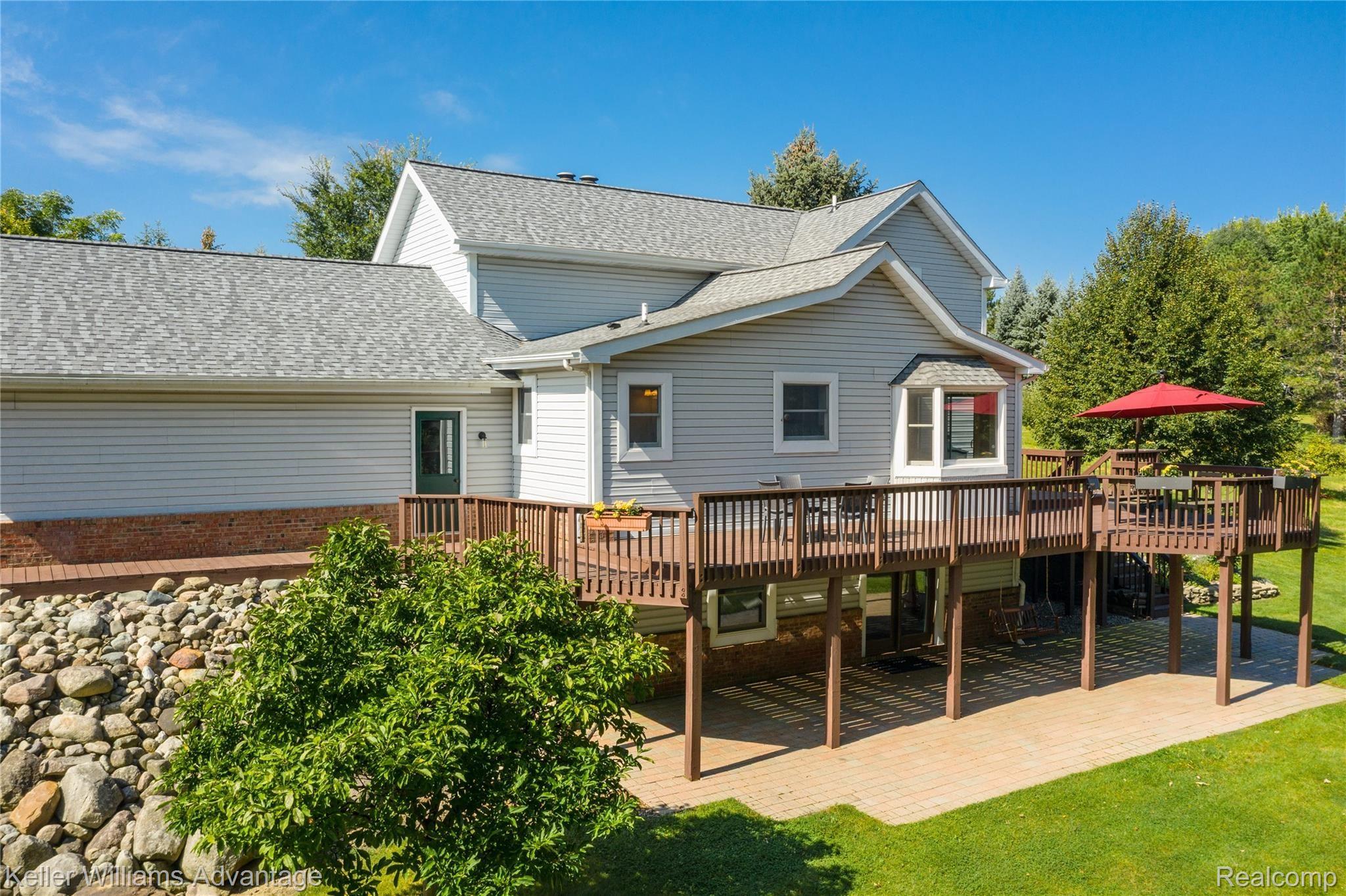 9251 Bergin Road Howell, MI 48843 - Photo 9 of 65 Exteriors (8 of 24).jpg