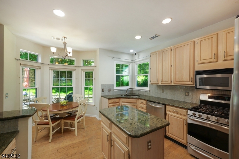 48 Huntington Road Bernards, NJ 07920 - Photo 9 of 25