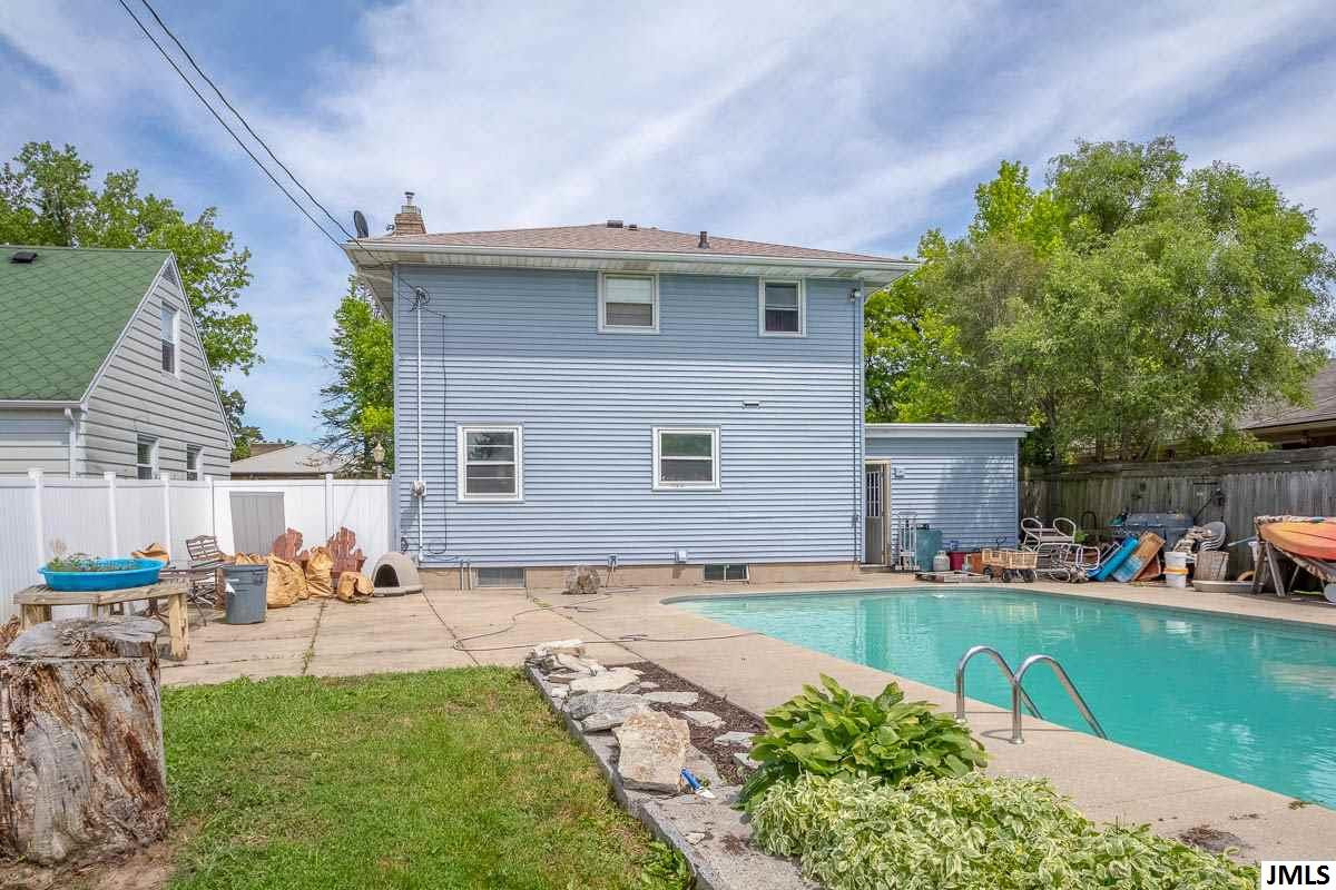 2708 Chatham Road Lansing, MI 48910 - Photo 4 of 16 Photo 4