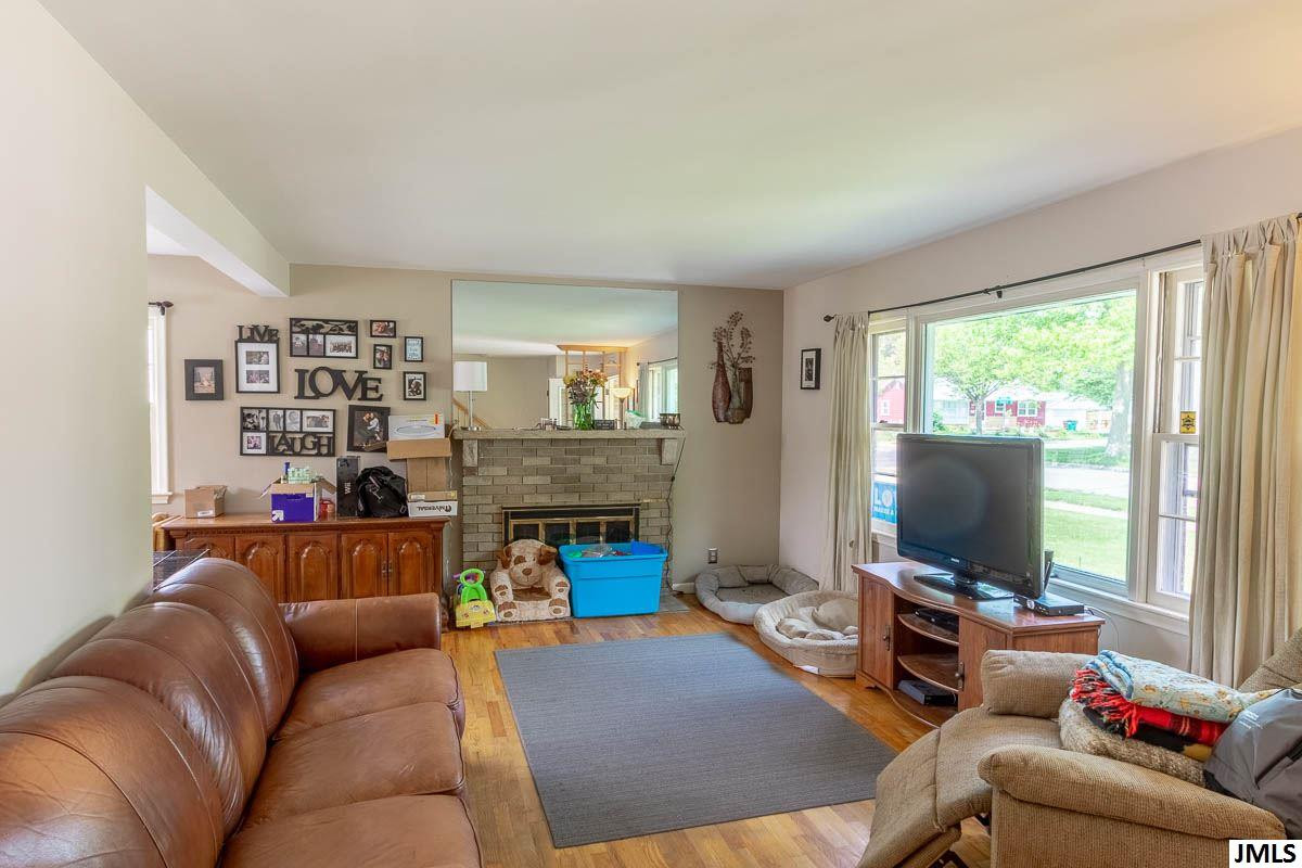 2708 Chatham Road Lansing, MI 48910 - Photo 6 of 16 Photo 6
